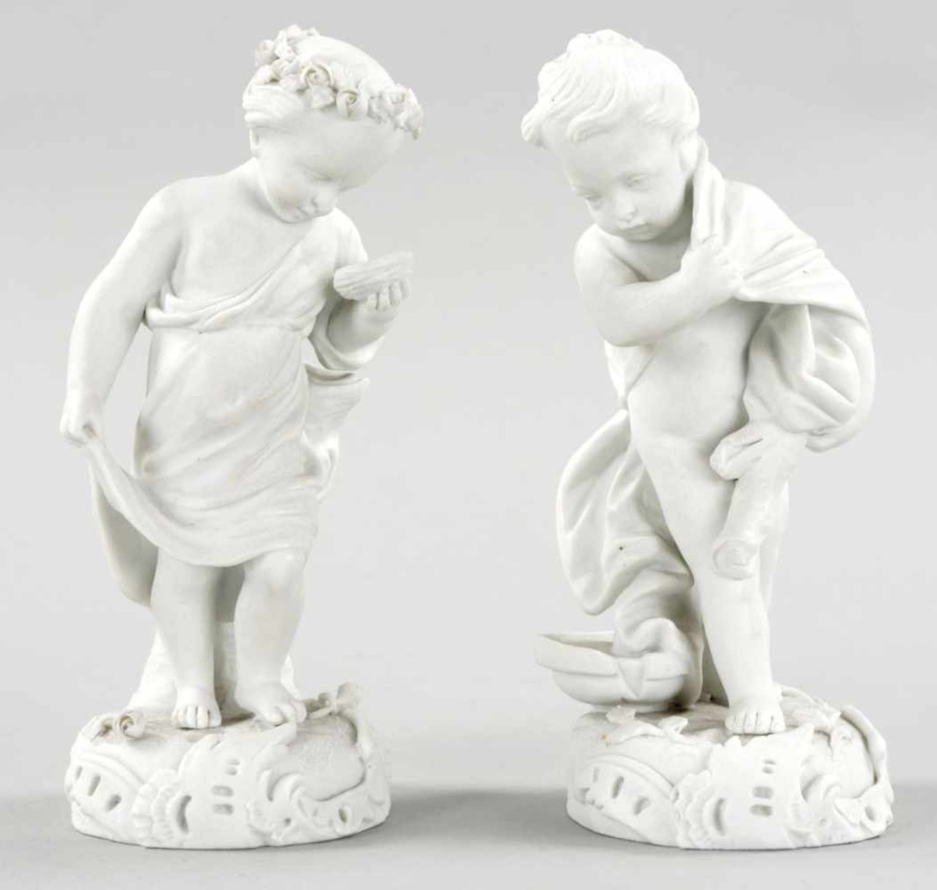 Paar KinderfigurenBiskuitporzellan, Frankreich, 19./20.Jh. Im Stile v. Sèvres.- In der Manier d. 18.