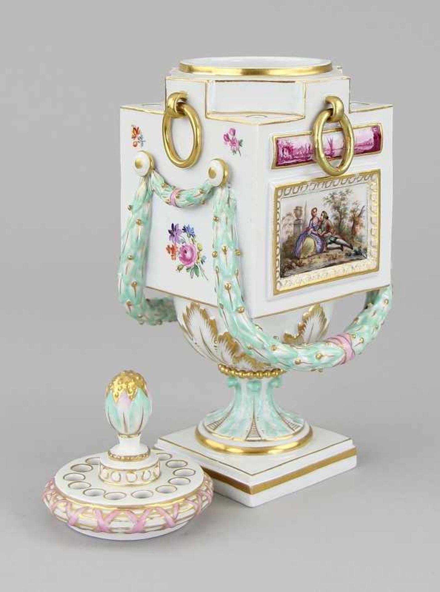 Seltene Meissen - Potpourri - Vase Porzellan Porzellan farbig bemalt und vergoldet, reichverzierte - Image 6 of 8