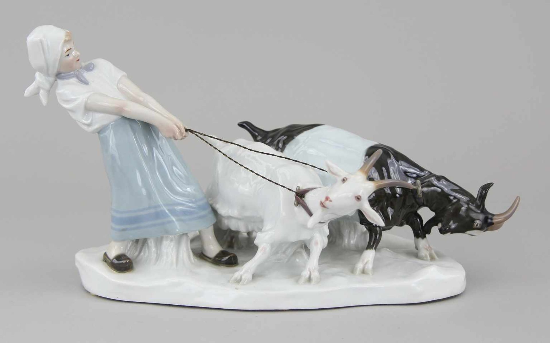 Meissen - Jugendstilfigur "Junge Ziegenhirtin" Porzellan in Unterglasurfarben bemalt, junges Mädchen