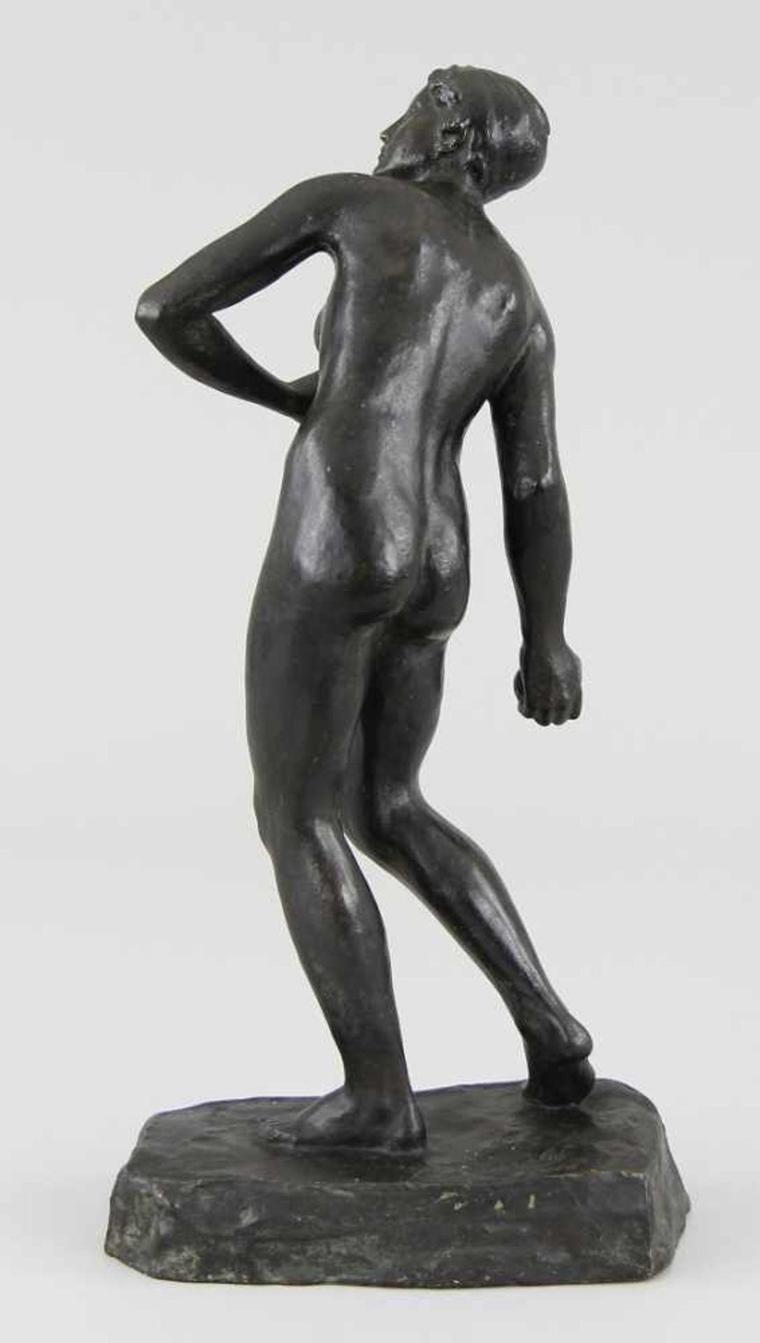 Bäumler, Georg (Kitzingen 1871 - 1934) Figur "Kugelspielerin", Bronze gegossen und dunkelbraun - Image 3 of 5