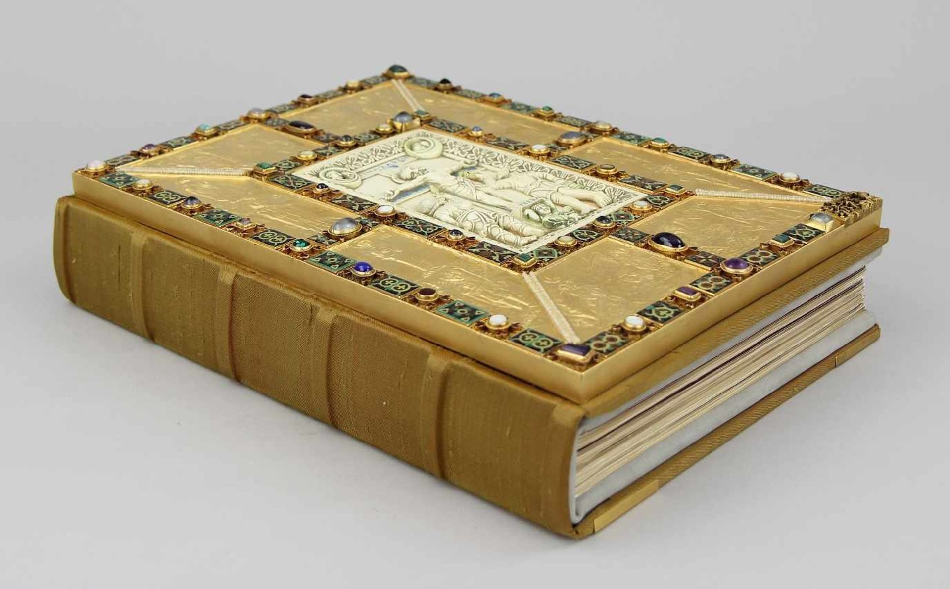 Das Goldene Evangelienbuch von Echternach / Codex Aureus Epternacensis im Prunkeinband135 beidseitig - Bild 4 aus 5