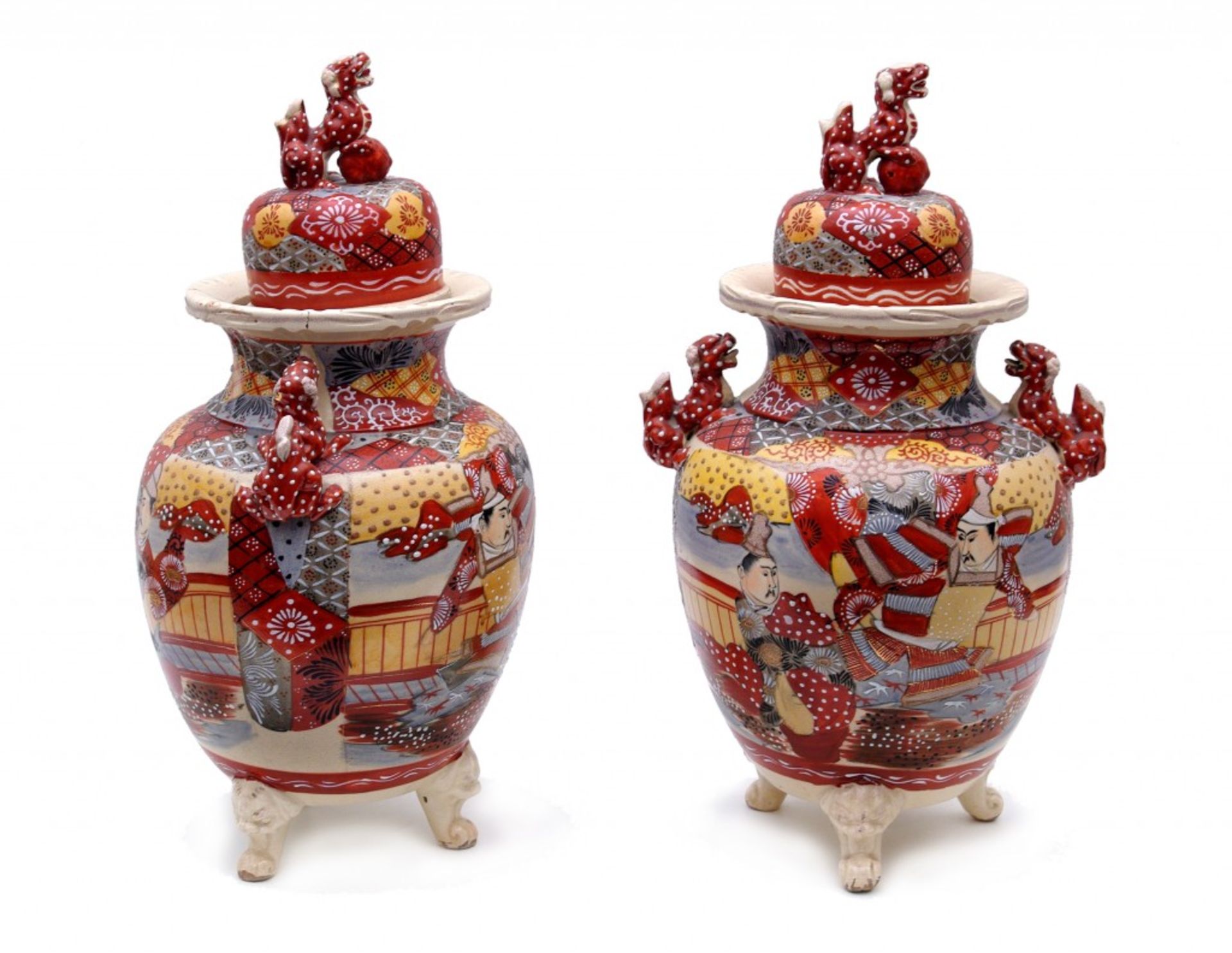 A Pair of Covered Satsuma Koro Vase - Bild 2 aus 4