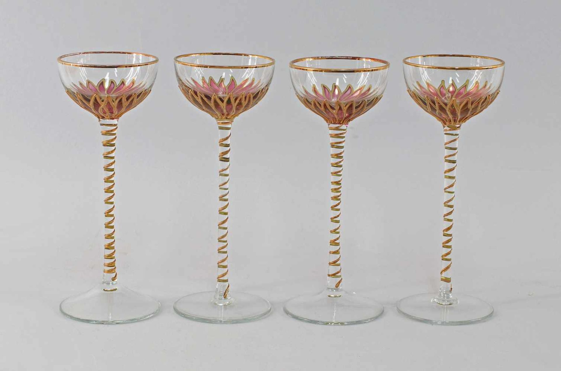 4 Likörglaser Jugendstilfarbloses Glas, Bemalung der Kuppa in Blütenform, Transparent- und