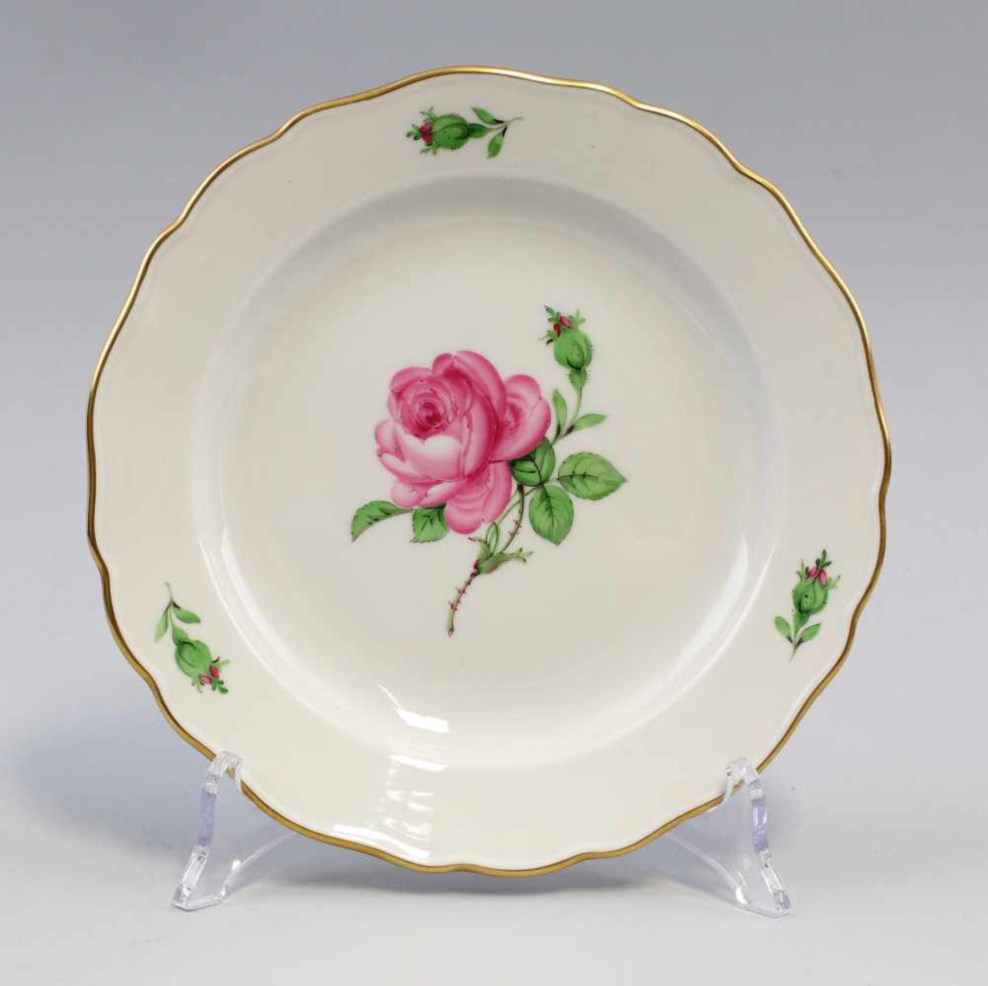 Kuchenteller Meissen Roseunterglasurblaue Schwertermarke Meissen, nach 1934, 2 Durchschliffe,