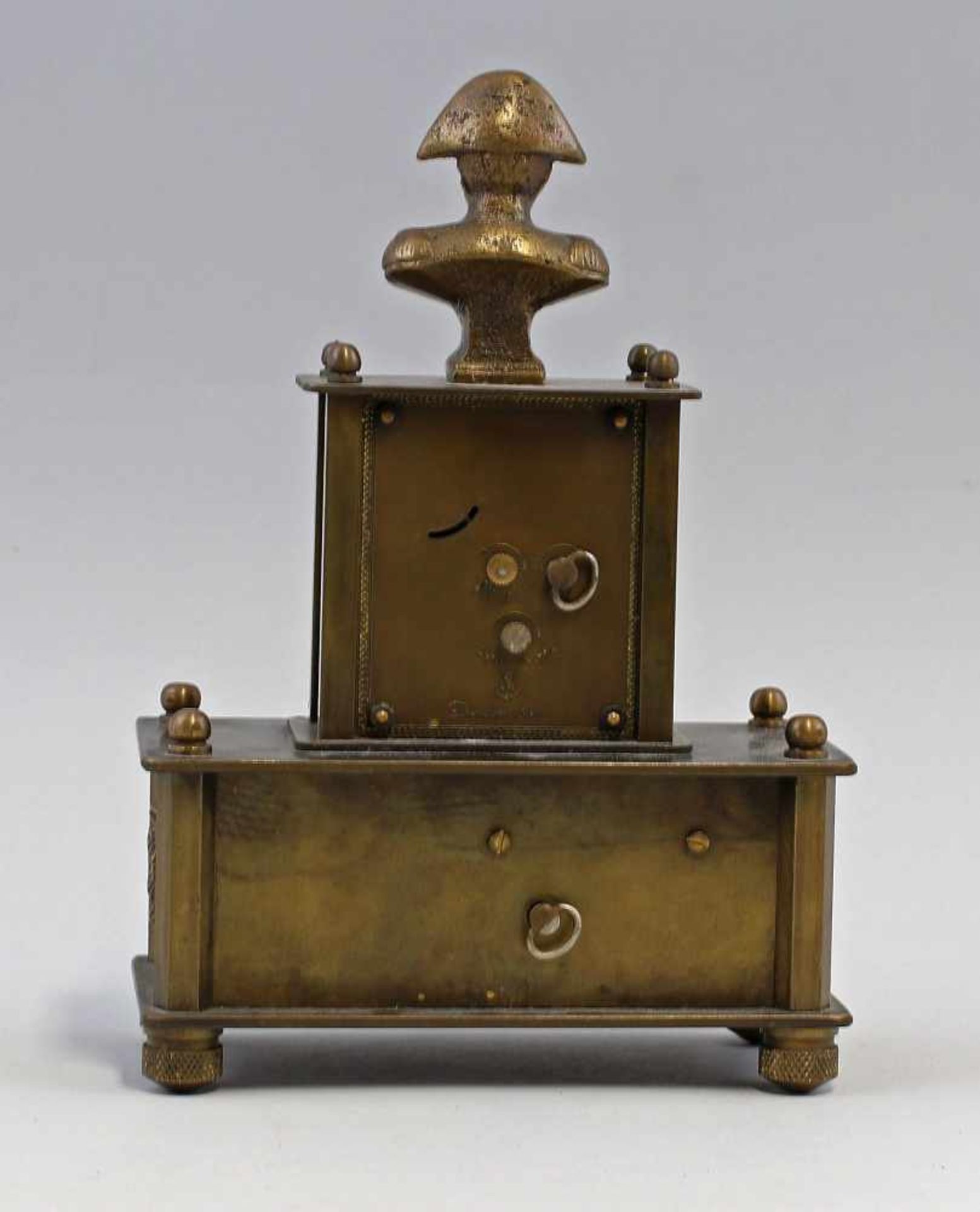 Seltene Figurenuhr Napolen Wecker mit SpieluhrTischuhr, mehrgliedriges, bronzefab. Metallgehäuse, - Bild 2 aus 2