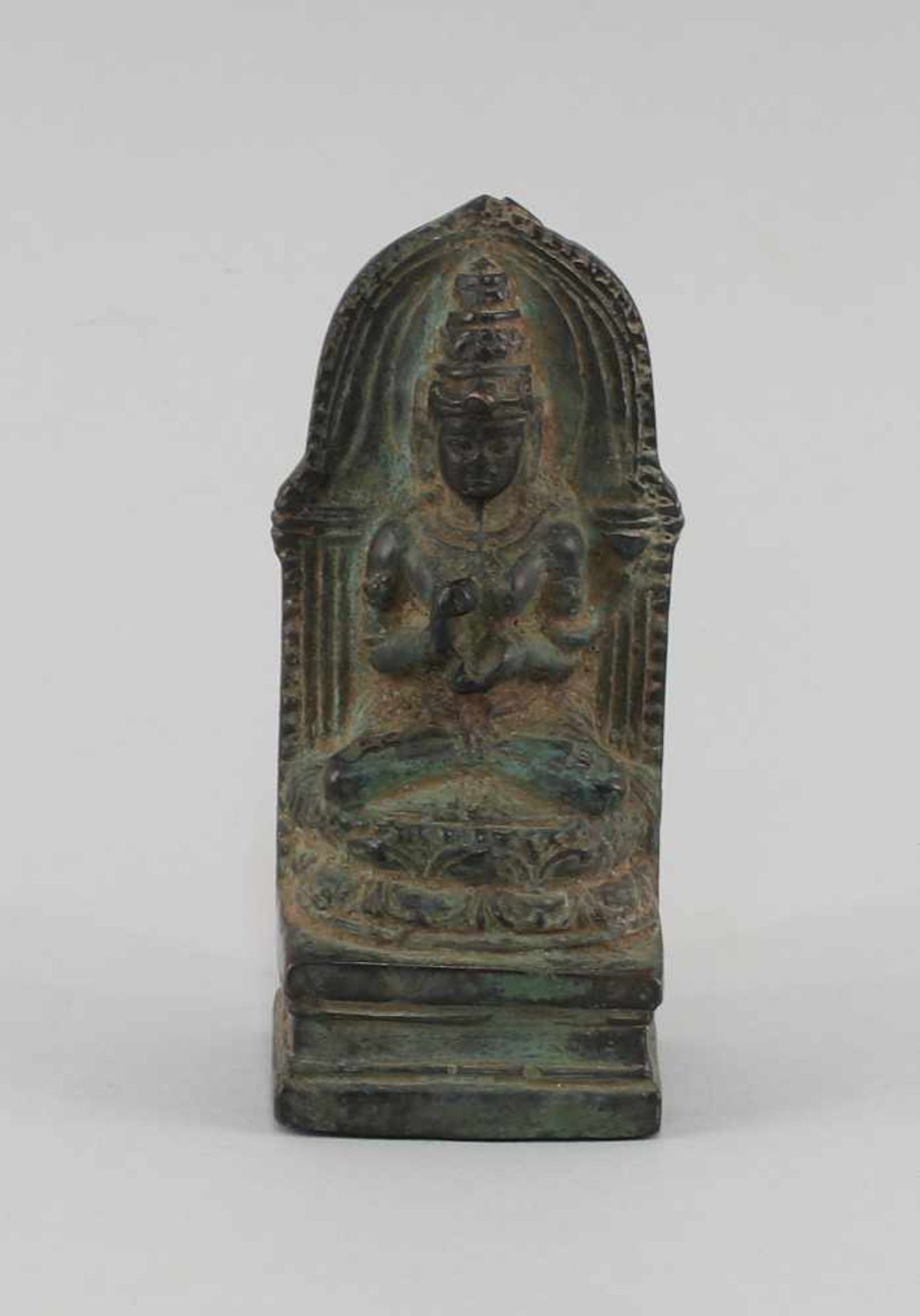 Buddha Dharmachakra Mudraalt, wohl Südostasien, Bronze mit altersbedingter grüner Patina, im