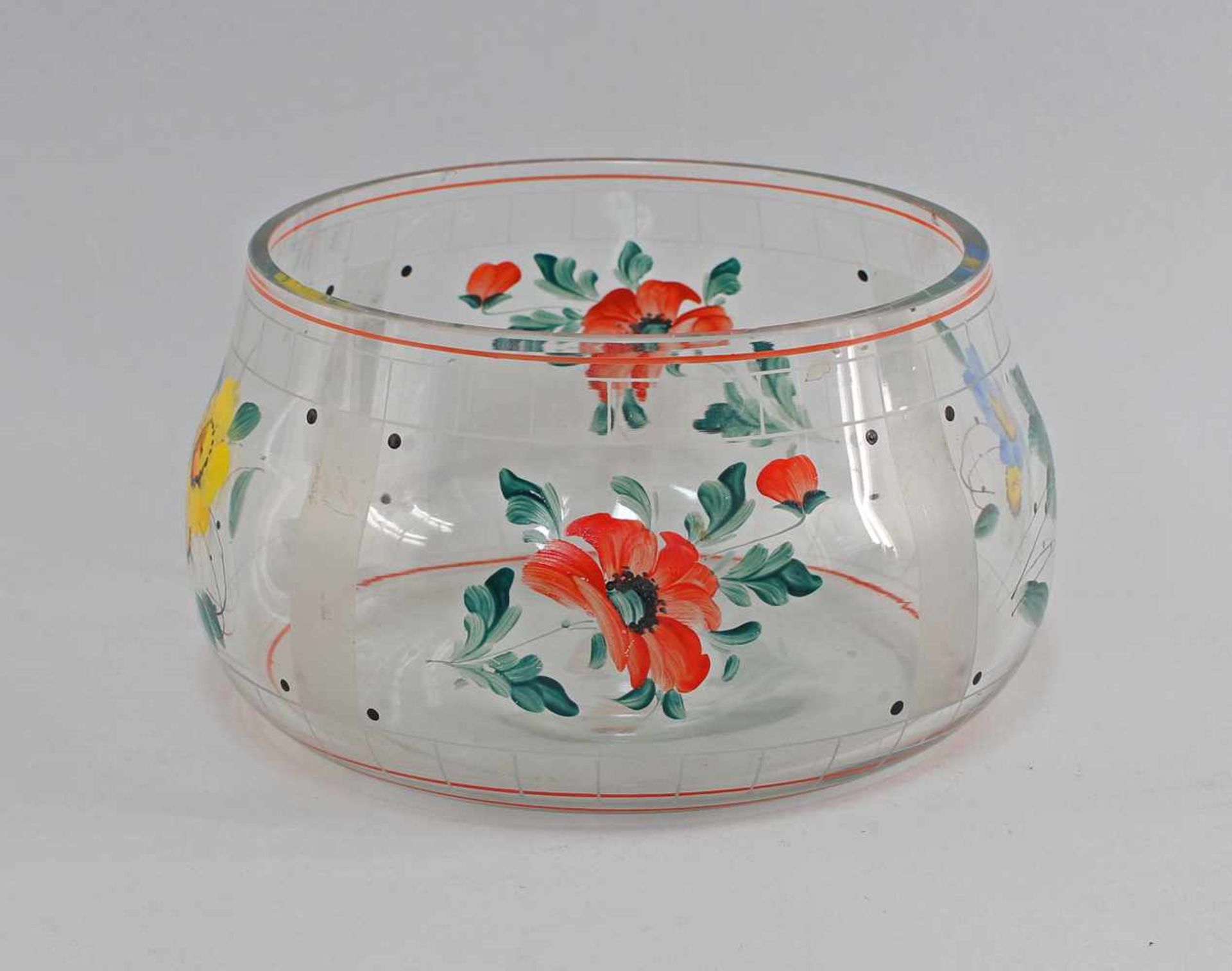 Bamalte Schale 40/60er Jahre, farbloses Glas formgeblasen, farbig bemalt mit Blumendekor, am - Bild 2 aus 3