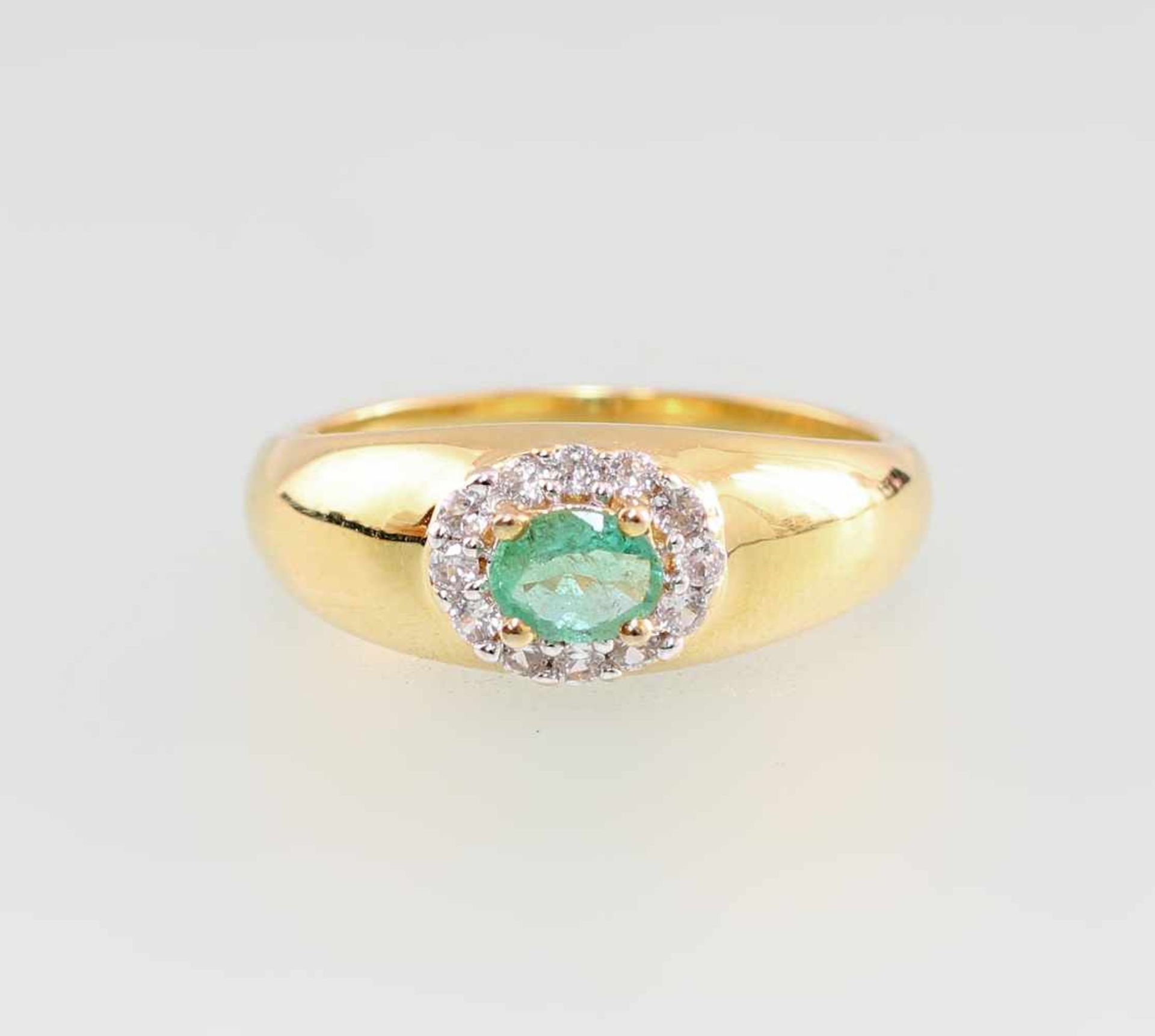 Smaragd-Topas-Ring925er Silber, vergoldet, 3,59g, an konischer Ringschine krappengefasster, oval- - Bild 2 aus 5