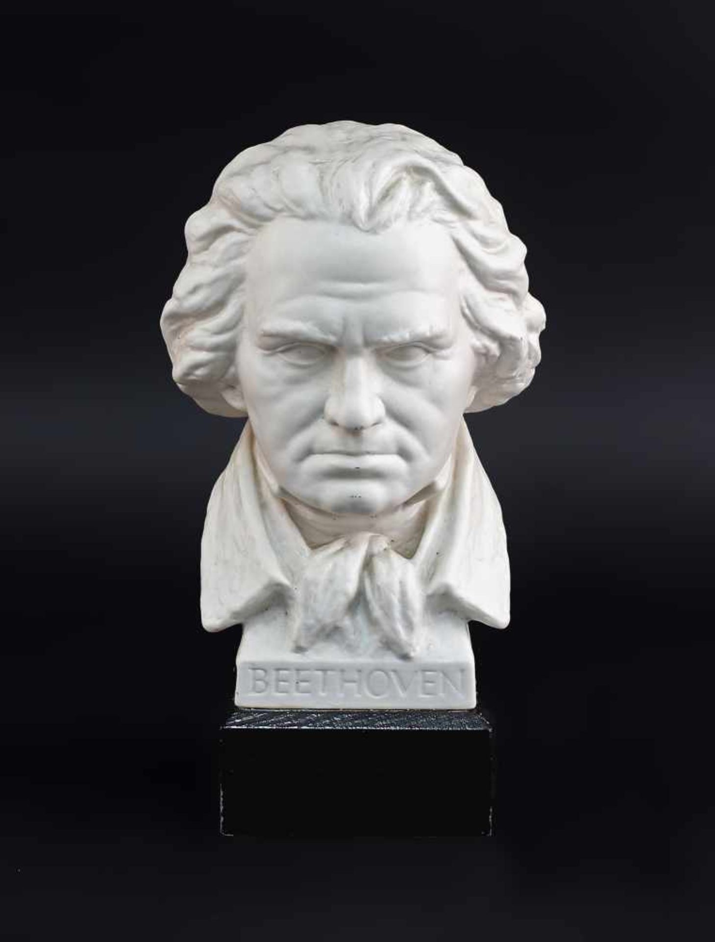 Beethoven Büste GoebelPorzellan, gemarkt William Goebel, Wilhelmsfeld-Oeslau, 20.Jh., Entwurf: G. - Bild 2 aus 4