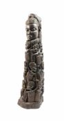 MutterbaumAfrika, 20. Jh., Ebenholz, geschnitzt, Höhe 67 cmDieses Los wird in einer online-Auktion