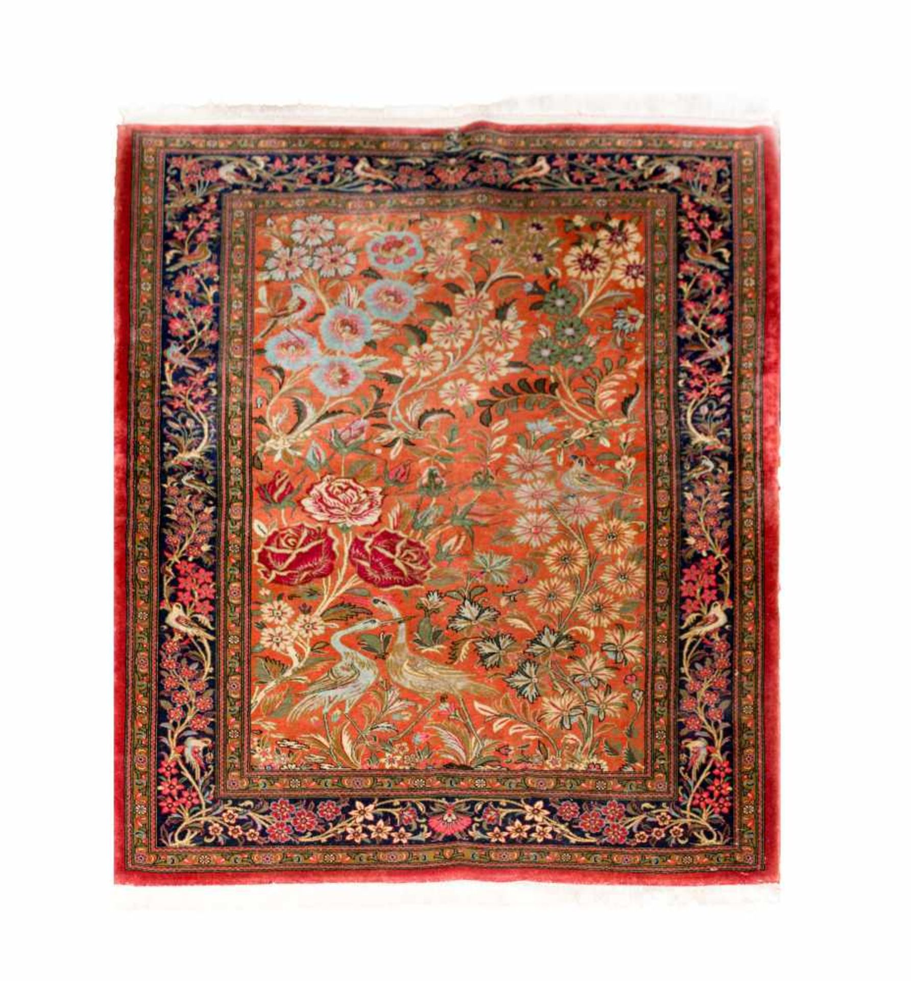 Indischer TeppichWolle und Seide auf Wolle, 146 cm x 107 cm, Ränder leicht beschädigtDieses Los wird
