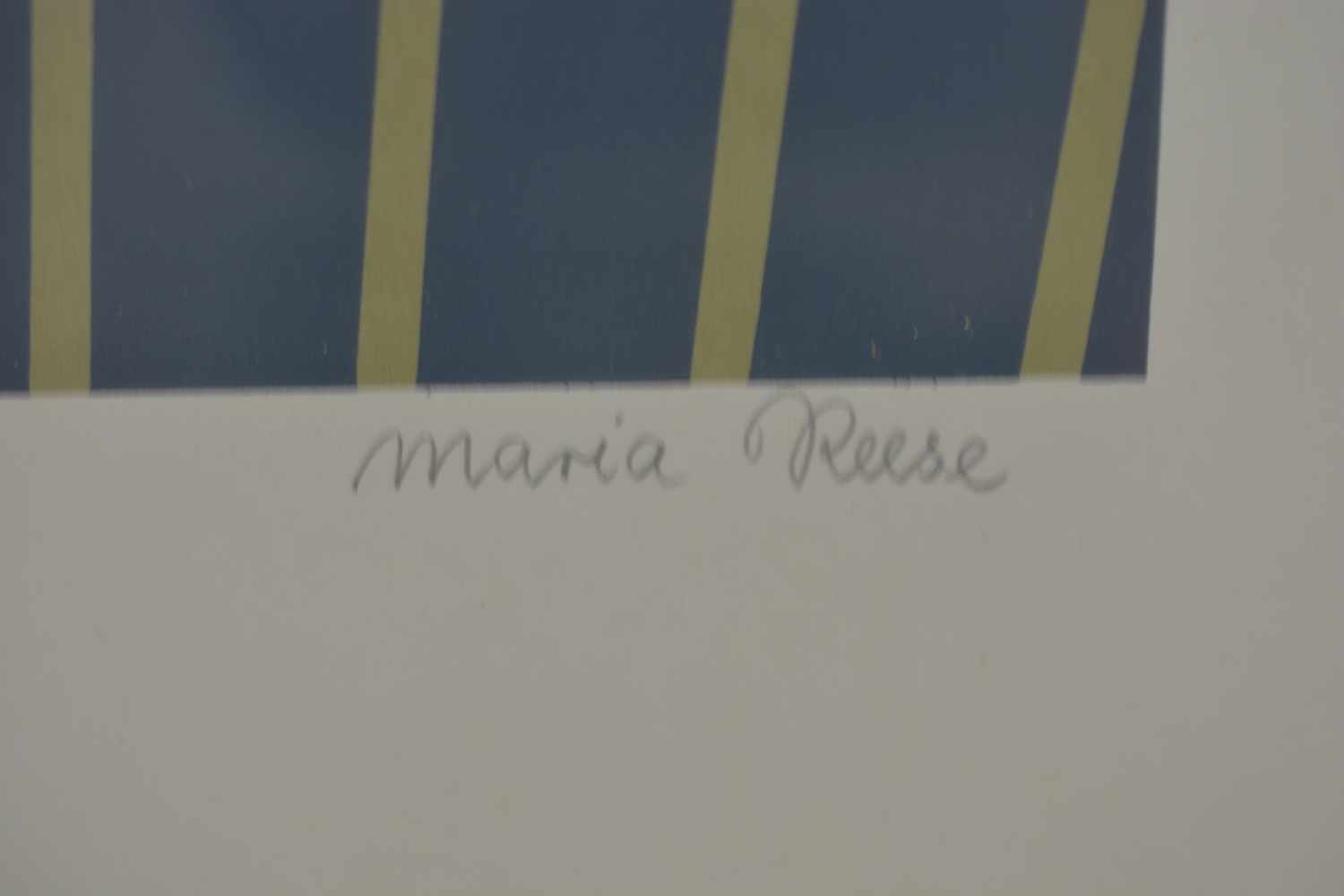 Maria Reese (1942 Eckernförde)Segelboote an der Küste, Farbserigrafie auf Papier, 64,5 cm x 49 cm - Image 2 of 3