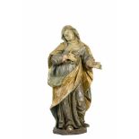 Madonna (18. Jh.)Süddeutschland, Lindenholz, farbig und gold staffiert, Höhe 83 cm, Figur war wohl