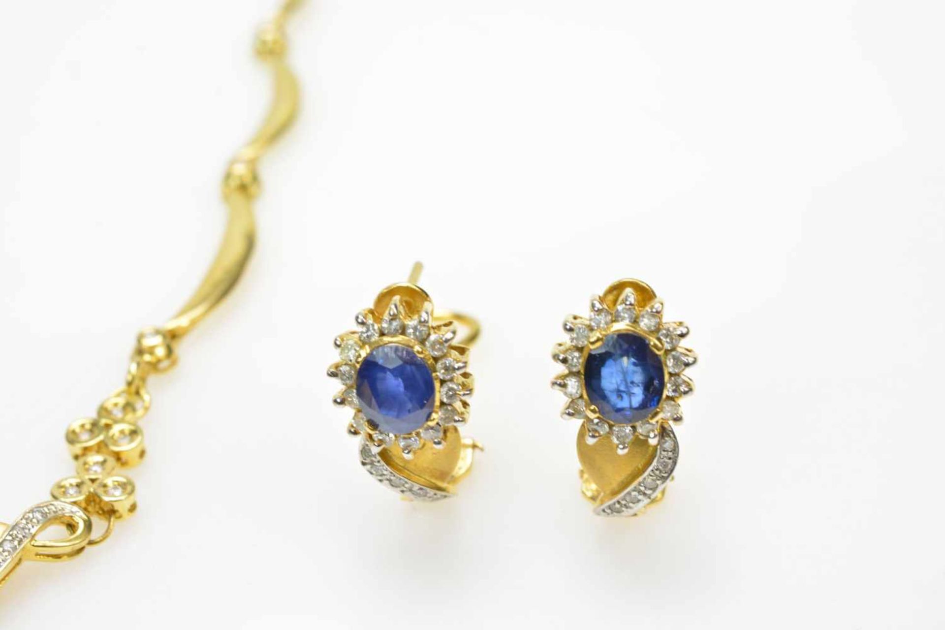 Schmuckset5-tlg., 585 Gelbgold, Collier mit 71 Brillanten, ca. 1,00 ct, 2 Saphire laut Expertise, - Bild 4 aus 9