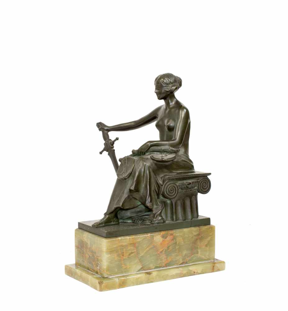Bruno Zach (1891 Schytomyr - 1945 Wien)'Justitia', 1930, Bronze, Höhe 35 cm, in der Plinthe signiert