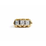 Damenring585 Gelbgold, besetzt mit 3 Brillanten, gesamt ca. 0,30 ct, vs, J/K, Ringdurchmesser 17 mm,