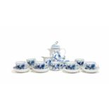 Mokkaservice für 6 Personen16-tlg., Meissen, 1934 - 1972, Zwiebelmuster, Porzellan, weiß, blaue