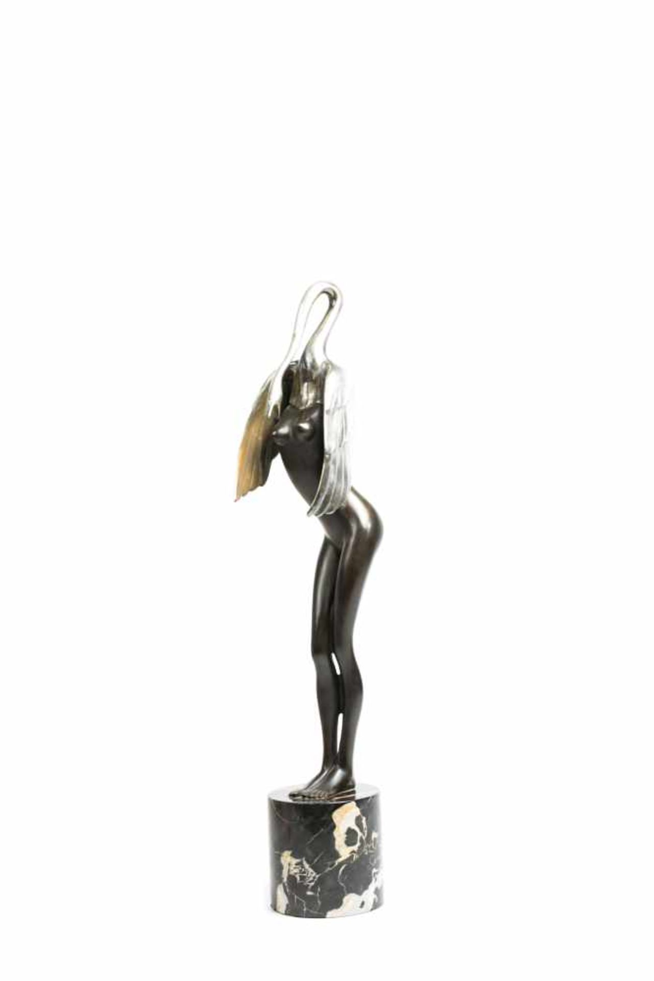 Bruno Bruni (1935 Gradera/Italien)Leda mit dem Schwan, Bronze, Höhe mit Sockel 55 cm, am Fuß 122/