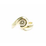 Damenring585 Gelbgold, besetzt mit einem zentralen Brillanten, ca. 0,70 ct, vs2, cape,