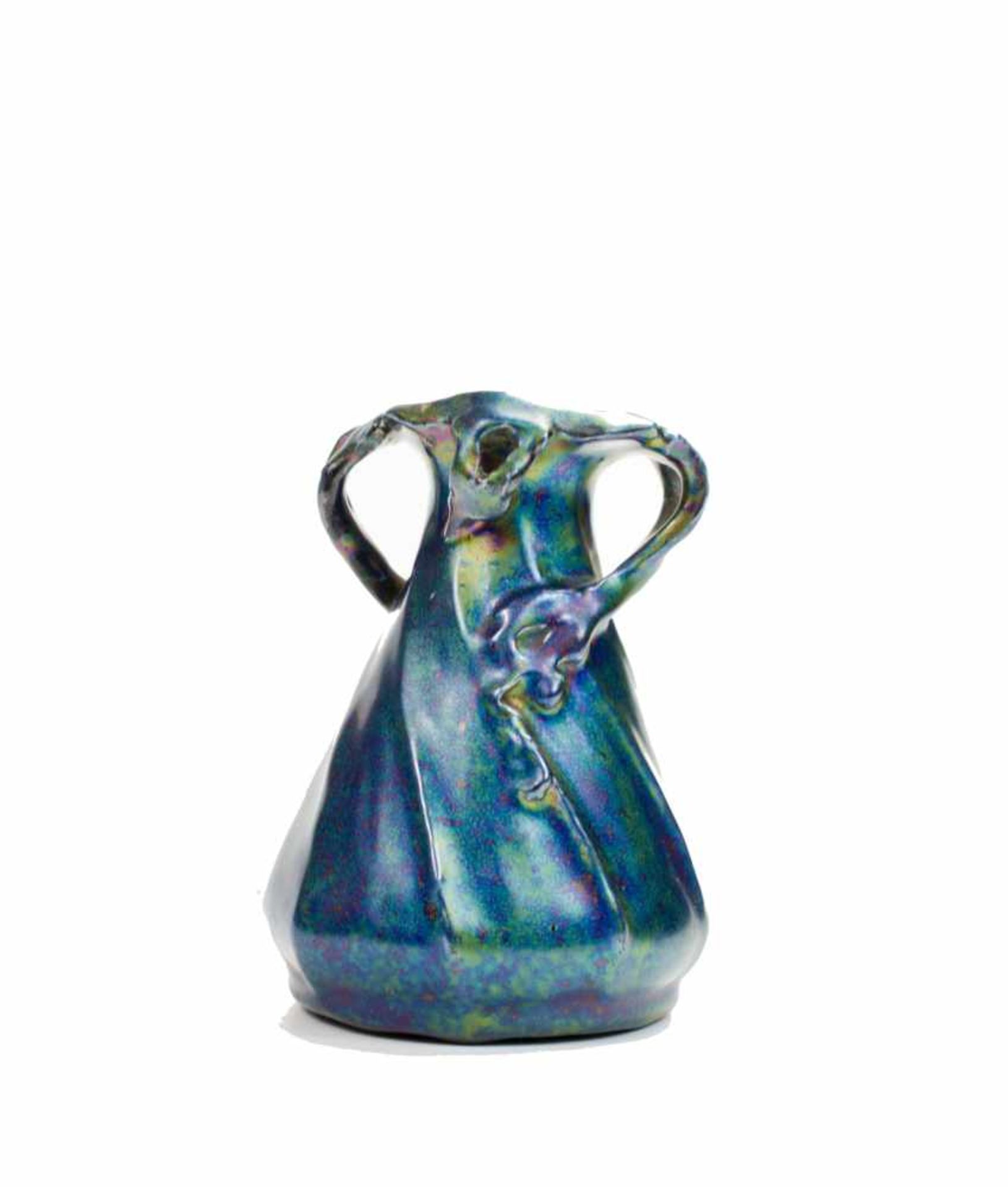 Jugendstil-VaseHeliosine, Österreich, um 1900, Keramik, irisierende Glasur, Höhe 11,5 cm, sehr guter