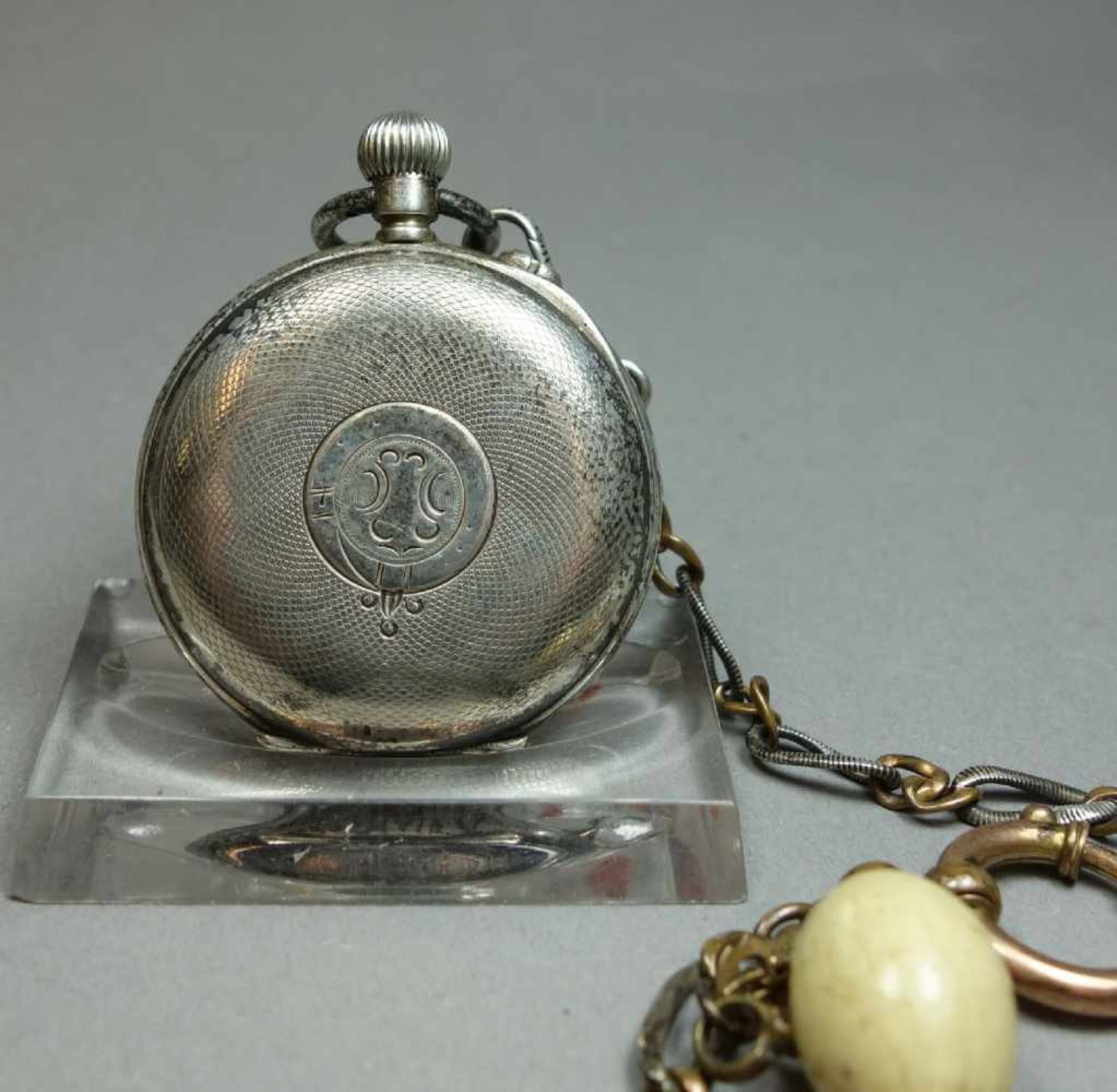 SILBERNE TASCHENUHR AN UHRENKETTE / open face poket watch, Handaufzug, Manufaktur Fritz-Edouard - Image 4 of 6