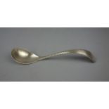 SILBERNER SAUCENLÖFFEL / VORLEGELÖFFEL / serving spoon, Niederlande, 833 Silber (58 Gramm),