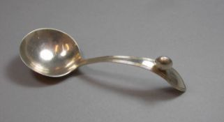 SAHNELÖFFEL / cream spoon, Niederlande, 833 Silber (15 g), Feingehaltsmarke genutzt zwischen 1814-