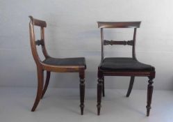 4 STÜHLE, Spätbiedermeier, um 1840. Zargenkonstruktion auf vorderen konischen, kannelierten