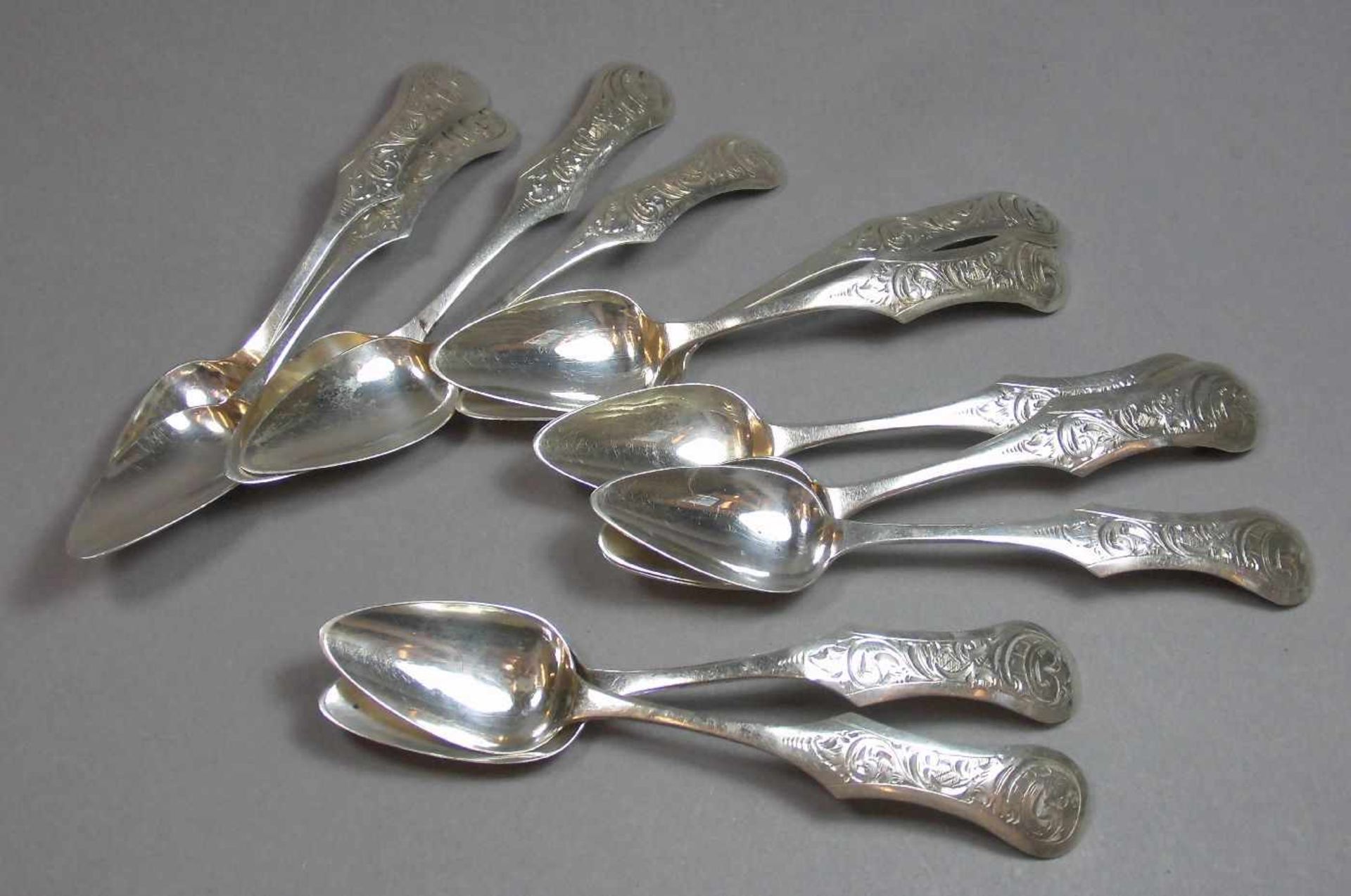 10 KAFFEELÖFFEL / KLEINE LÖFFEL / silver coffee spoons, 19. Jh., Niederlande, 833 Silber (
