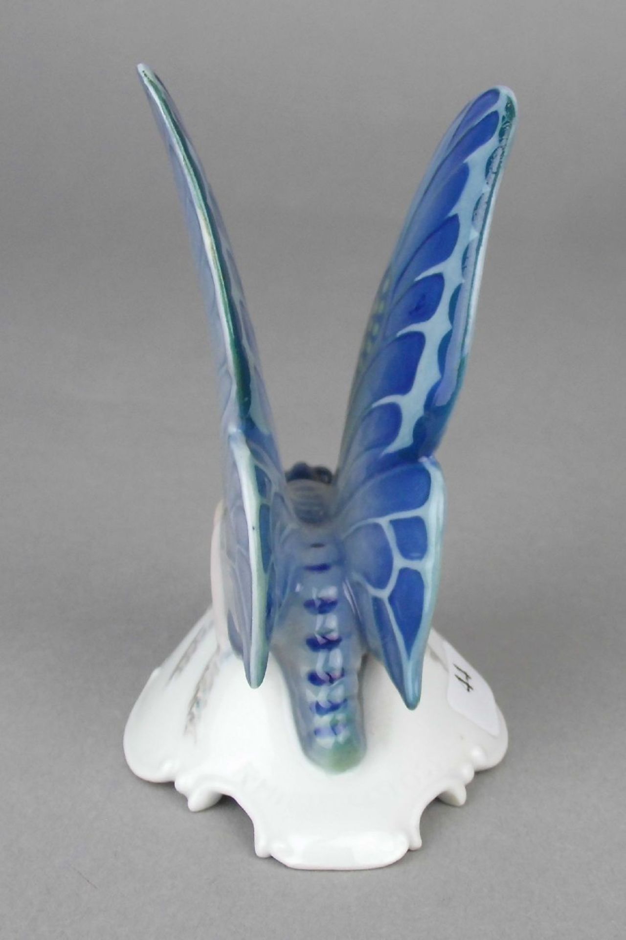 PORZELLANFIGUR / porcelain figure: "Schmetterling", Manufaktur Rosenthal, Zweigwerk Bahnhof Selb, - Bild 3 aus 7