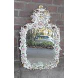 SPIEGEL IM PORZELLANRAHMEN / mirror with porcelain frame, 2. H. 20. Jh., Porzellan, polychrom