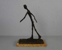 nach GIACOMETTI, ALBERTO (Borgonova 1901-1966 Chur), Skulptur / sculpture: "Schreitender Mann",