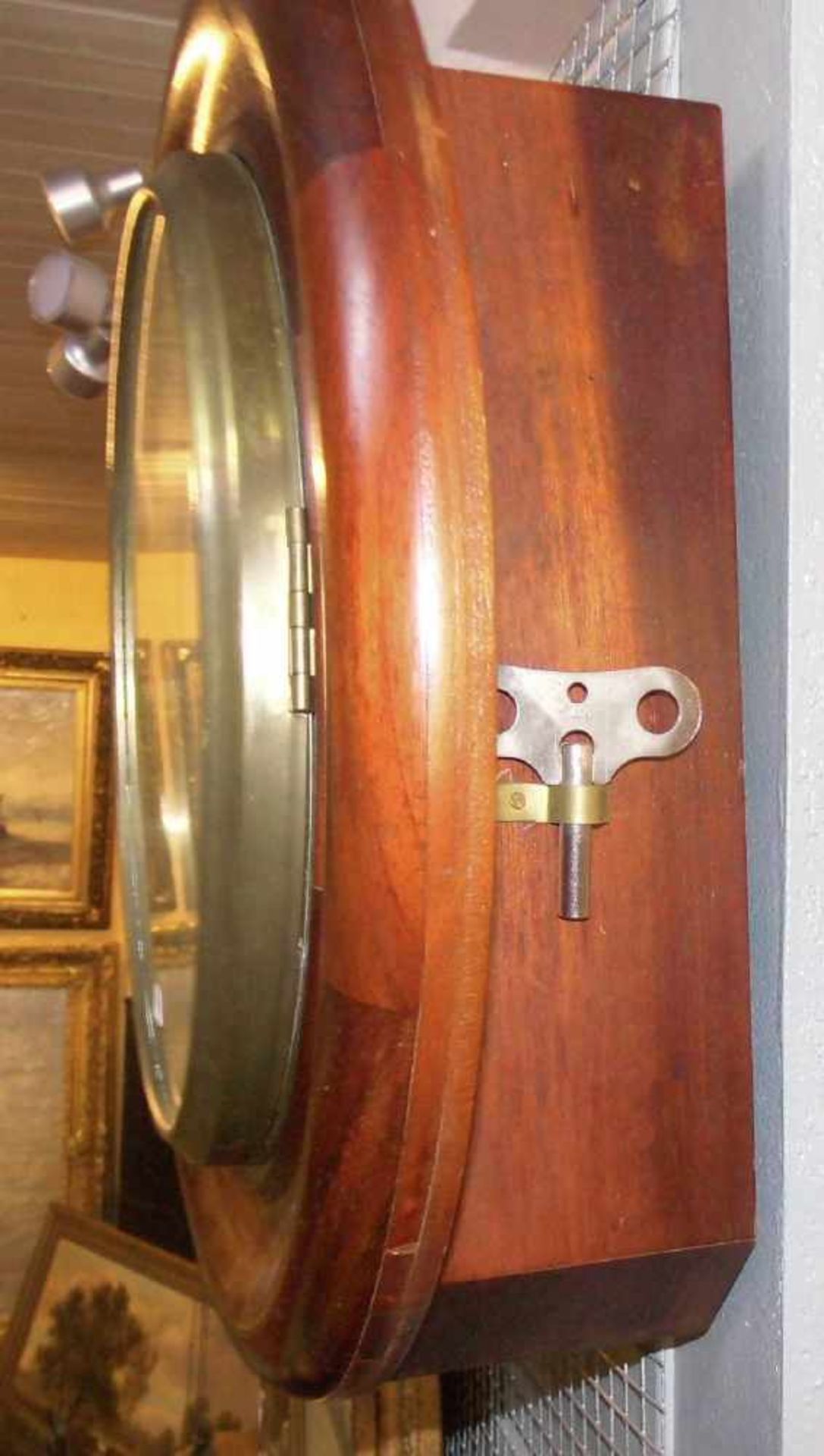 OFFICE CLOCK / WANDUHR / SCHOOL CLOCK, um 1900, Schlüsselaufzug (Schlüssel liegt bei). Rundes - Bild 2 aus 2