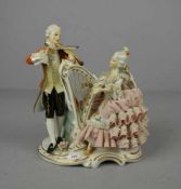 FIGURENGRUPPE / porcelain figure: "Galante Szene / Musizierende Gruppe", Porzellan, 20. Jh., unter