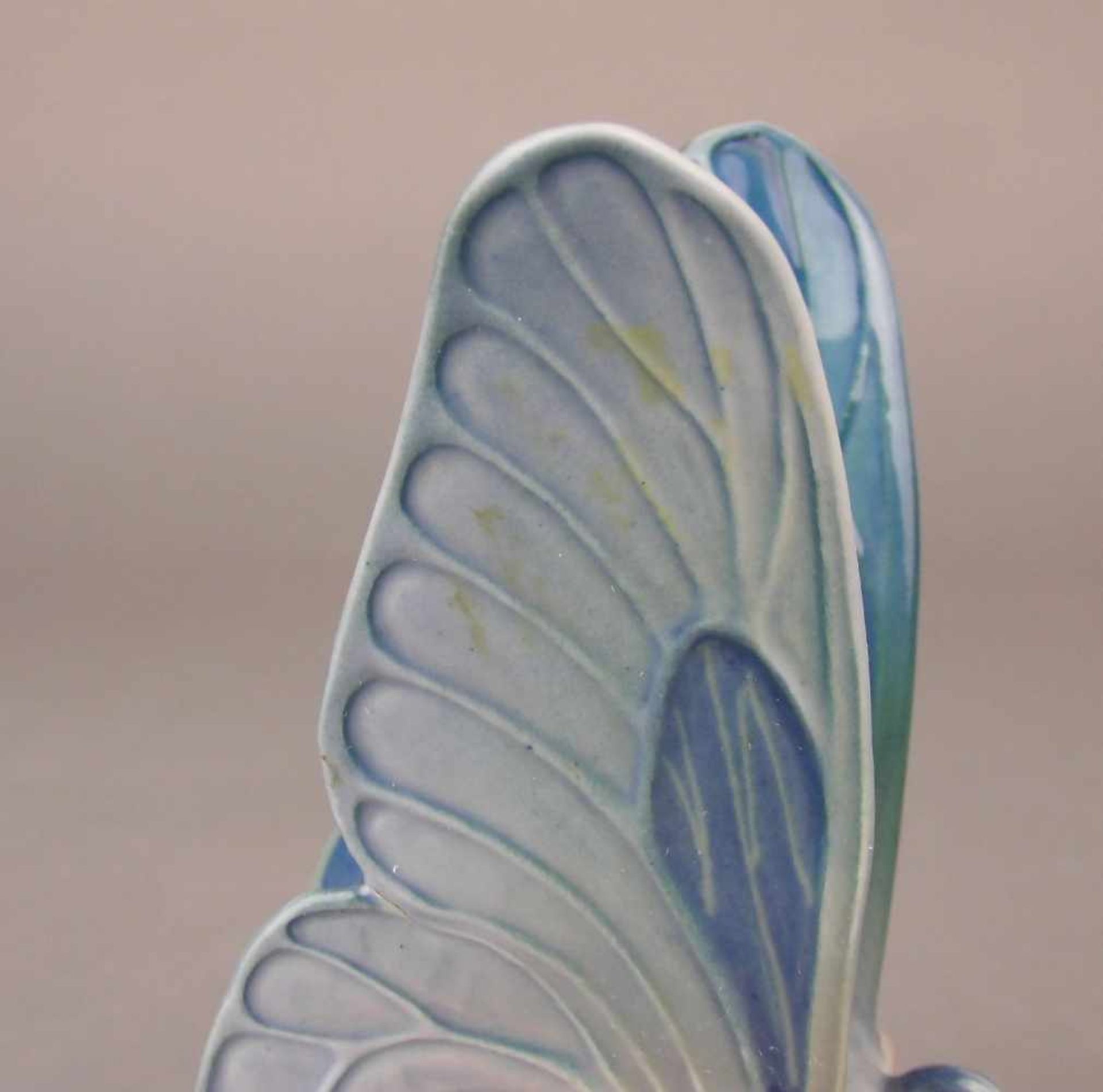 PORZELLANFIGUR / porcelain figure: "Schmetterling", Manufaktur Rosenthal, Zweigwerk Bahnhof Selb, - Bild 6 aus 7