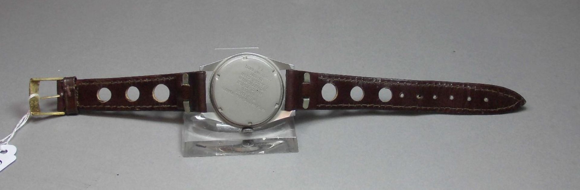 US MILITÄRUHR / ARMBANDUHR / US military wristwatch, Handaufzug, 1981. Rundes Stahlgehäuse mit 24- - Image 3 of 4