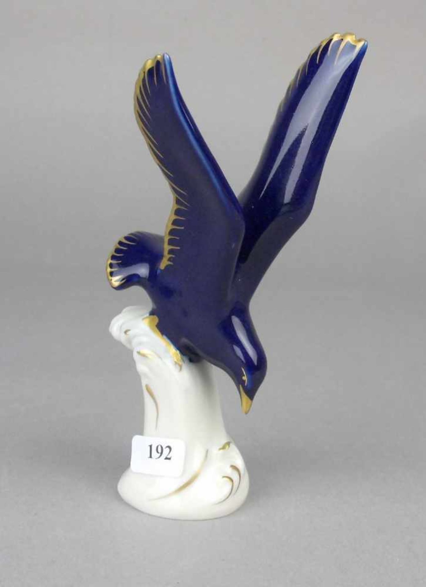 PORZELLANFIGUR / porcelain figure: "Möwe", Manufaktur Rudolf Kämmer in Volkstedt, Marke seit 1953.