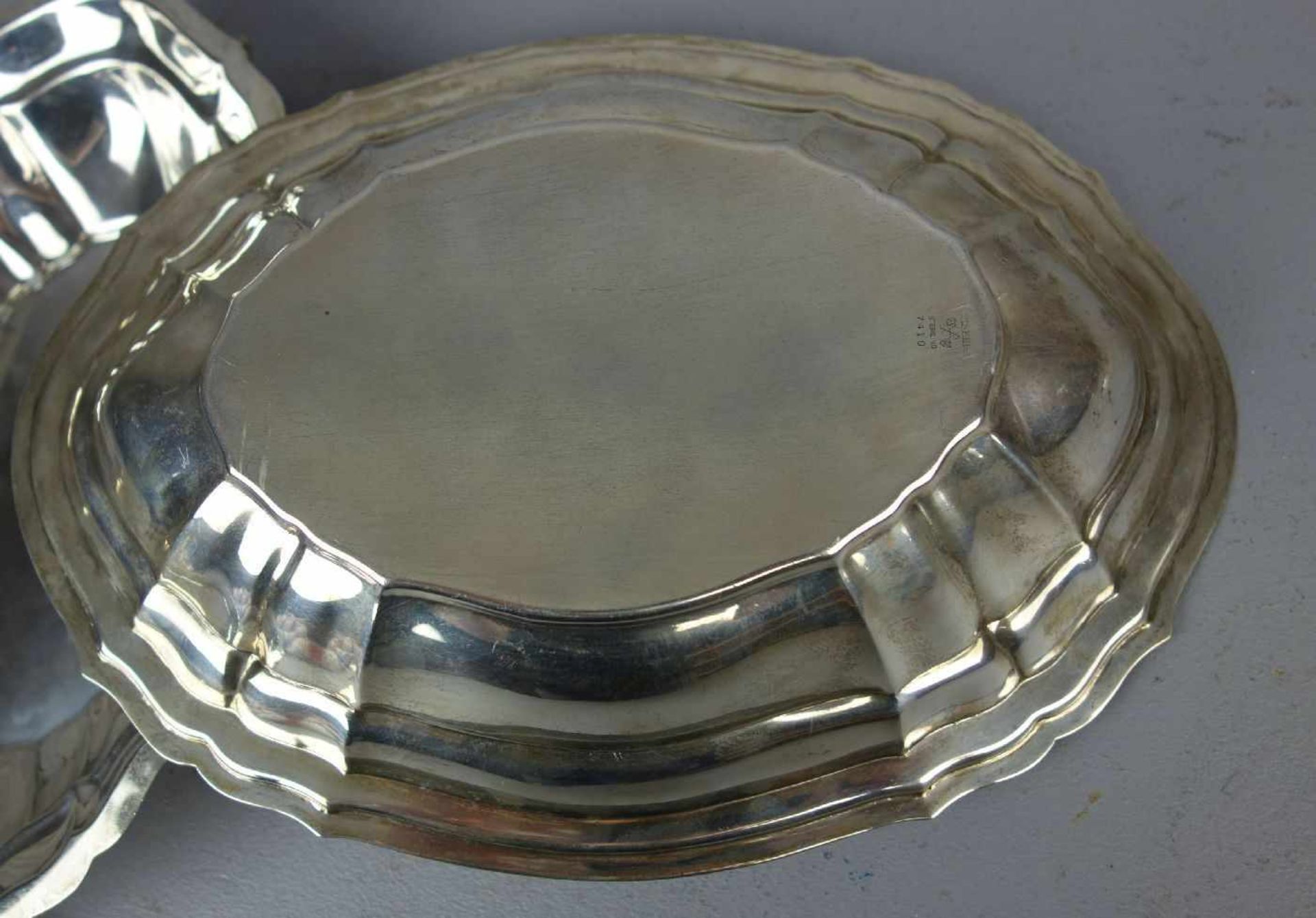 DECKELSCHALE / GEMÜSESCHALE / silver covered bowl, 1. H. 20. Jh. Sterlingsilber (insg. 674 Gramm), - Image 6 of 8