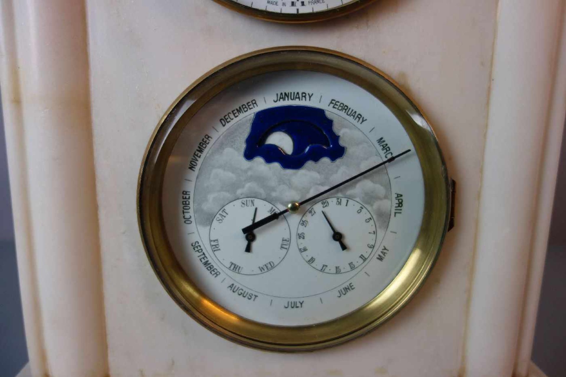 ASTRONOMISCHE KAMINUHR mit ewigem Kalender, Mondphase und sichtbarer Brocot-Hemmung, Frankreich, - Image 2 of 8