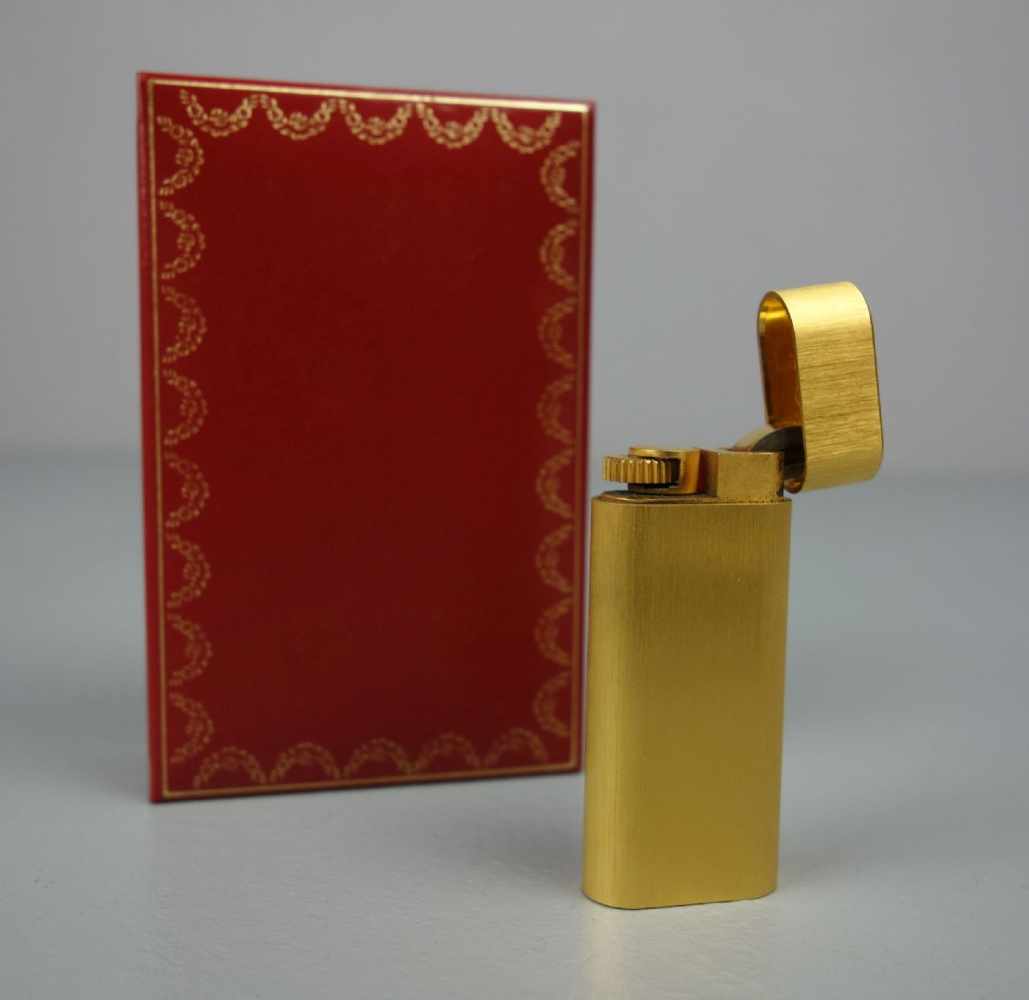 VERGOLDETES CARTIER FEUERZEUG / briquet lighter, Manufaktur "les must de Cartier/ Paris", vergoldet, - Image 4 of 6