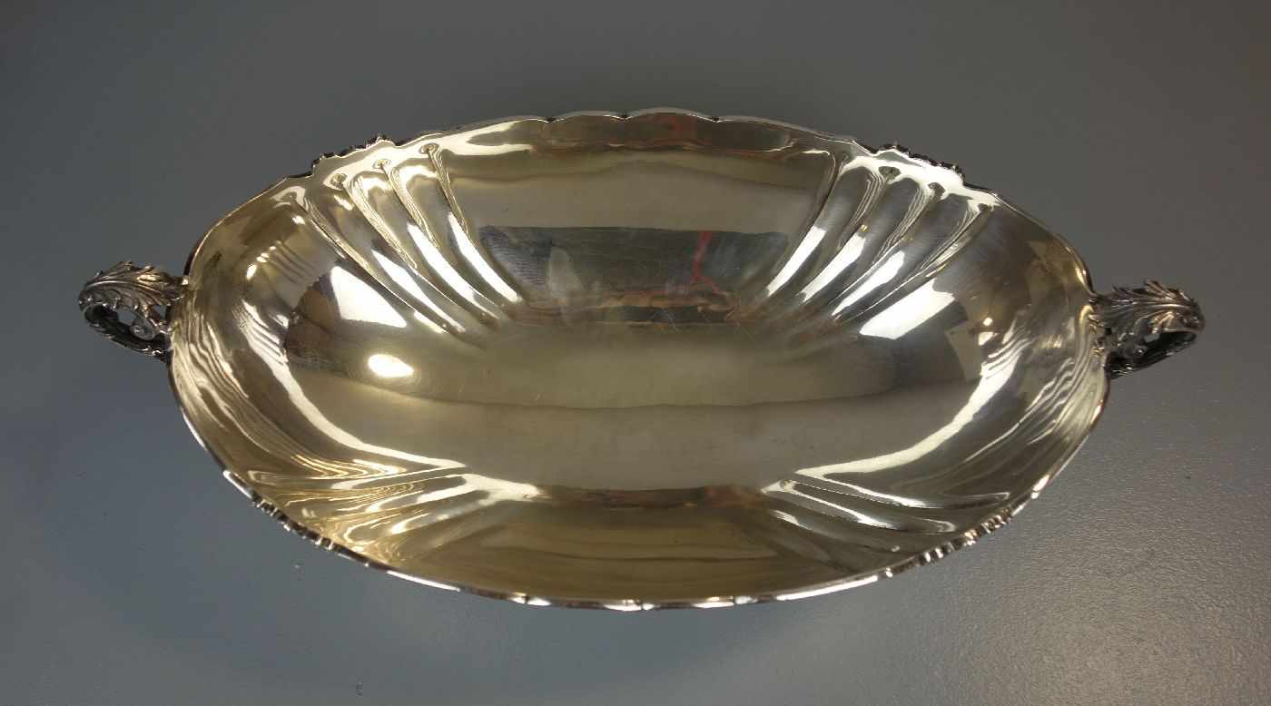 SCHALE / TAFELAUFSATZ / bowl / centerpiece, 800er Silber (1102 g), gepunzt mit Feingehaltsangabe, - Bild 3 aus 6