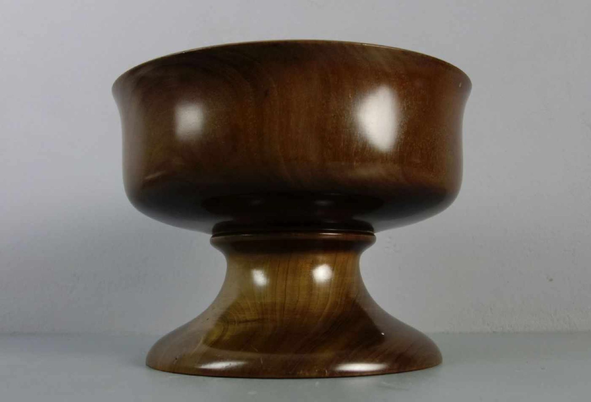 SCHALE / FUSSSCHALE / bowl on a stand, Mahagoni, aus einem Stück gedrechselt. Rundstand mit - Image 2 of 3