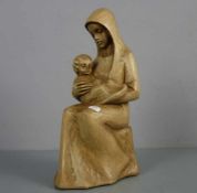 BILDHAUER / BILDSCHNITZER des 20. Jh., Skulptur: "Madonna mit Kind / Mutter mit Kind", Holz