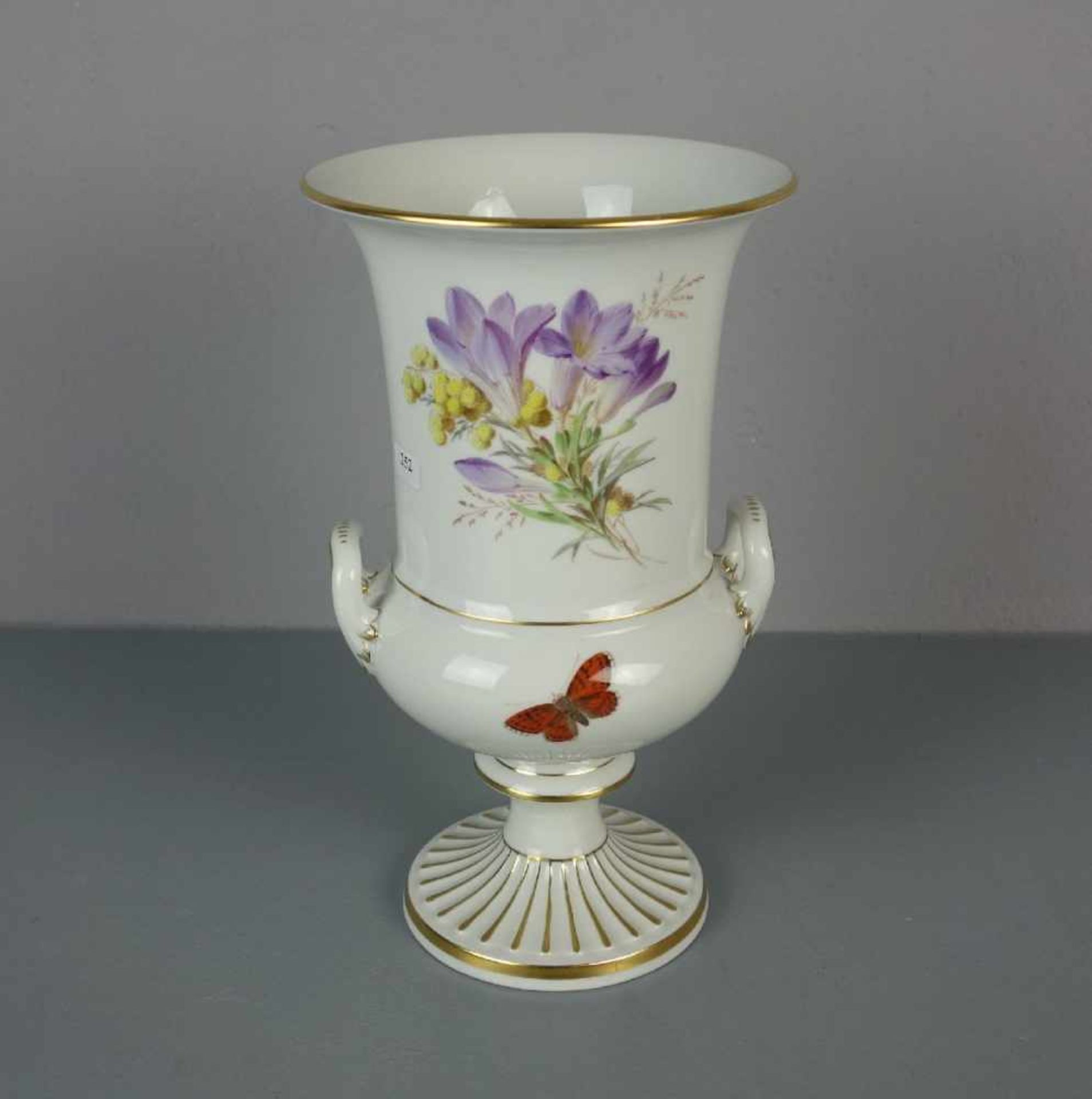 VASE, Porzellan, Manufaktur Meissen, unterglasurblaue Schwertermarke, Marke seit 1934 (1. Wahl)