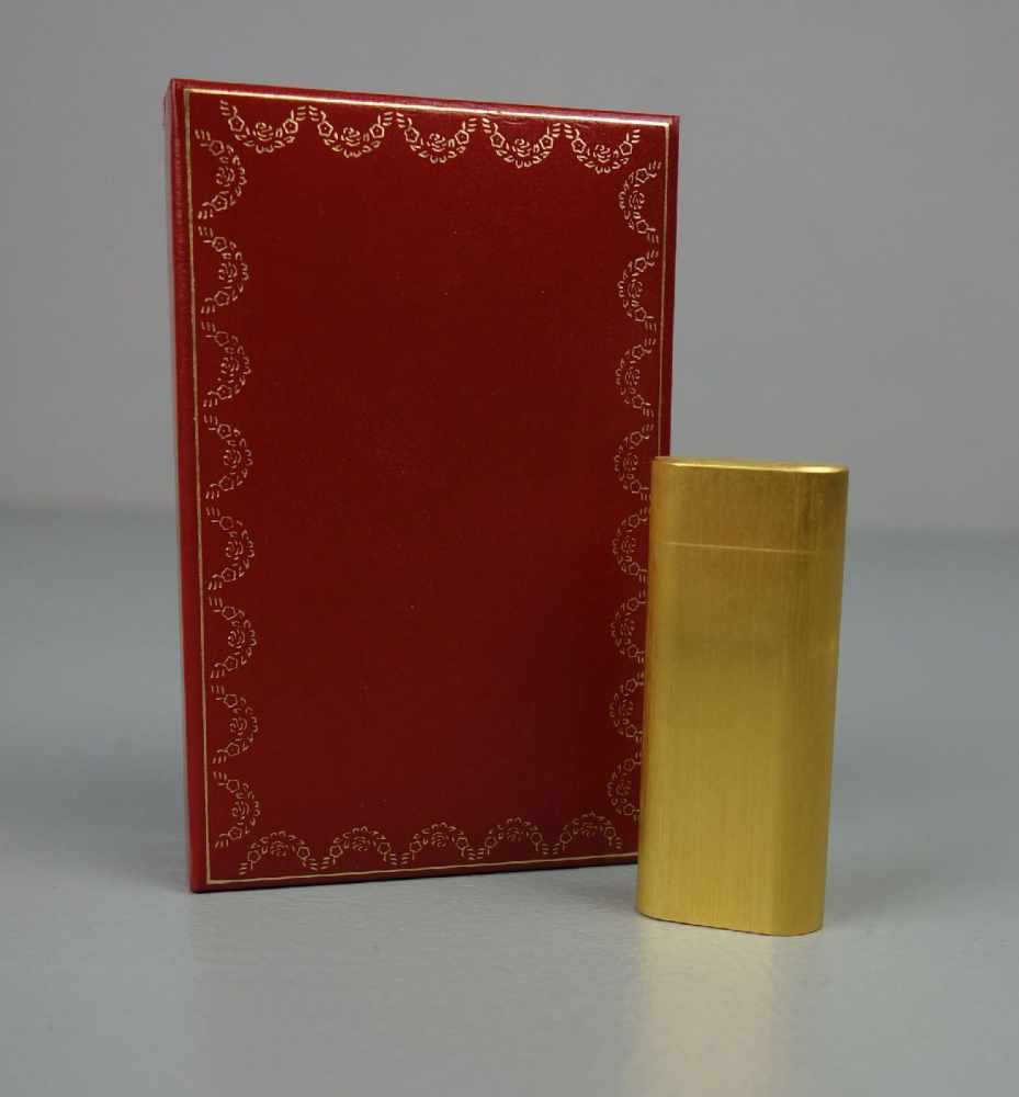 VERGOLDETES CARTIER FEUERZEUG / briquet lighter, Manufaktur "les must de Cartier/ Paris", vergoldet,