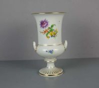 VASE, Porzellan, Manufaktur Meissen, unterglasurblaue Schwertermarke, Marke seit 1934 (1. Wahl)