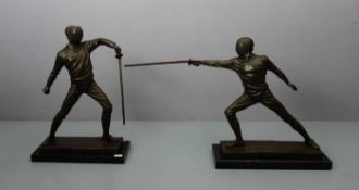 LANGE (Bildhauer des 20./21. Jh.), Paar Skulpturen: "Fechtkampf", Bronze, hellbraun patiniert und