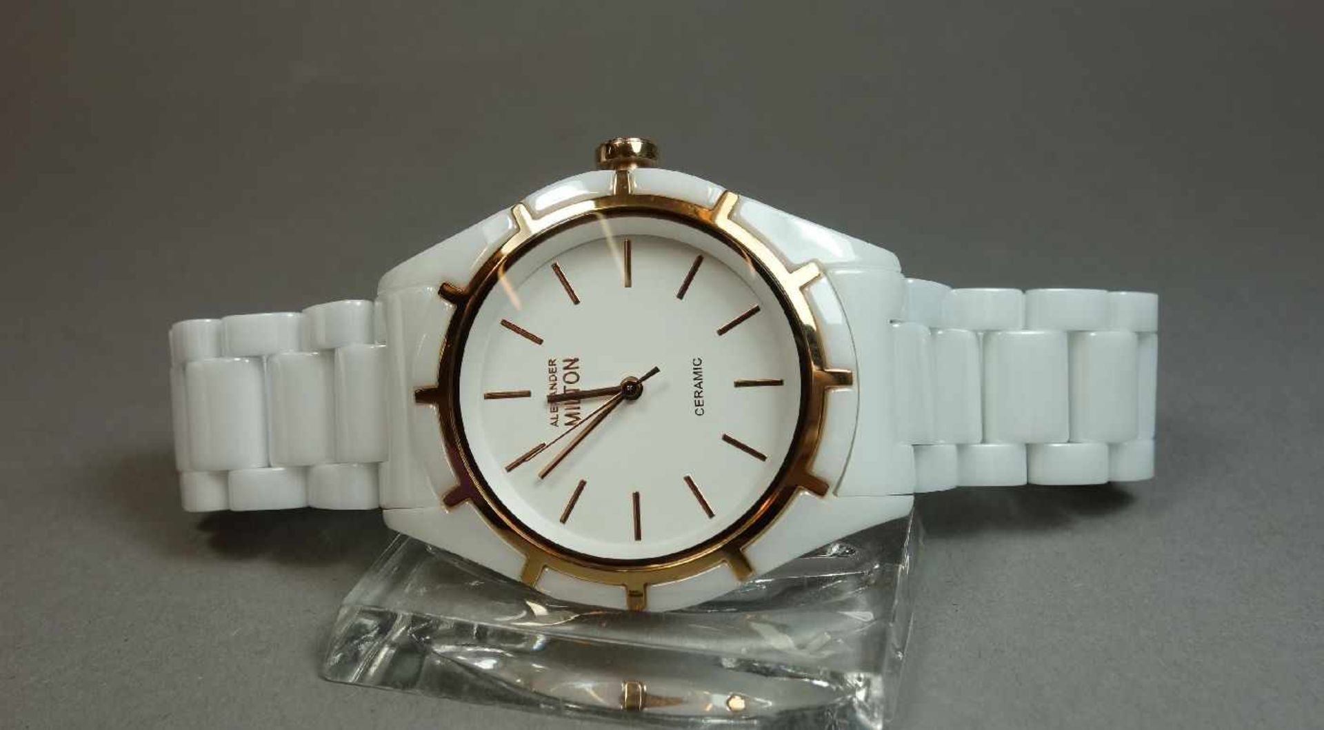 KERAMIK-ARMBANDUHR ALEXANDER MILTON / wristwatch, Quarz-Uhr, Manufaktur Alexander Milton /