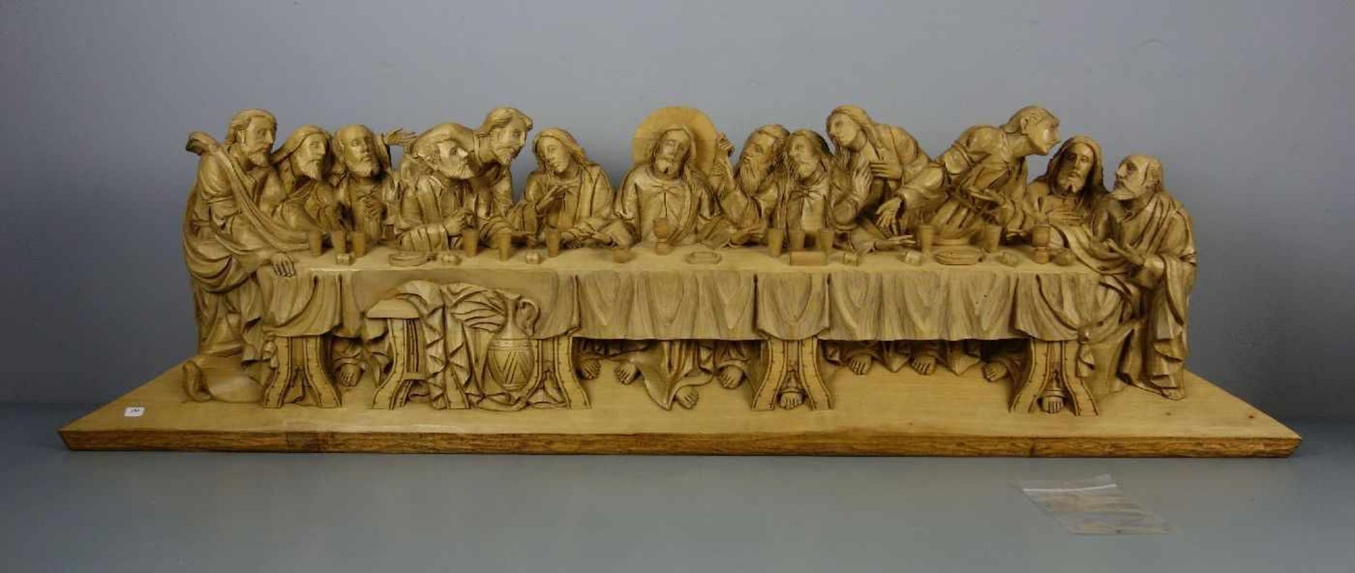 RELIEF "Das Abendmahl" nach Leonardo da Vinci, Lindenholz, als Hochrelief detailreich geschnitzt,