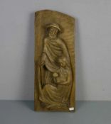 ANONYMER BILDSCHNITZER (20. Jh.), Skulptur / Holzrelief: "Heilige Familie", Holz geschnitzt. Als